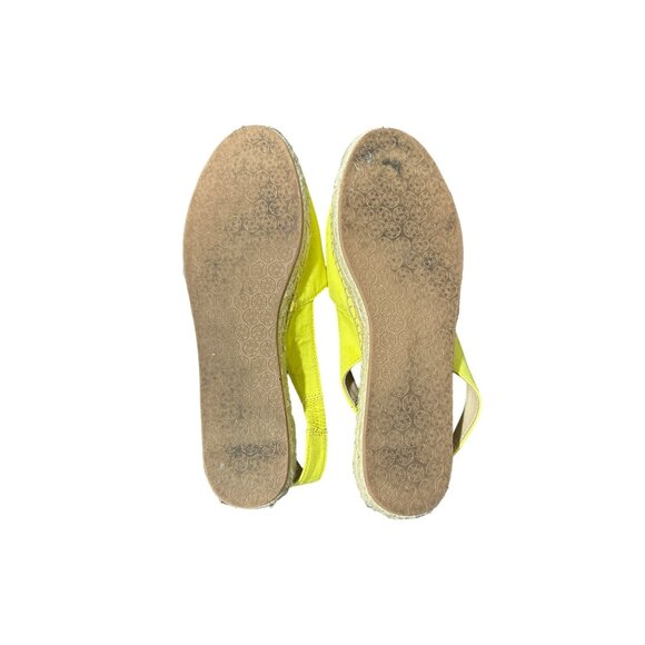 Lilly Pulitzer Women's Sz 8.5 Sandals Pineapple Canvas Flats Ankle Strap Yellow - Picture 8 of 10